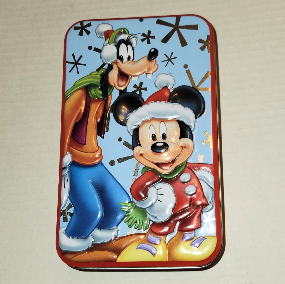 VTG Disney Tin Box Mickey Mouse & Goofy in Relief Winter Holiday Christmas Theme